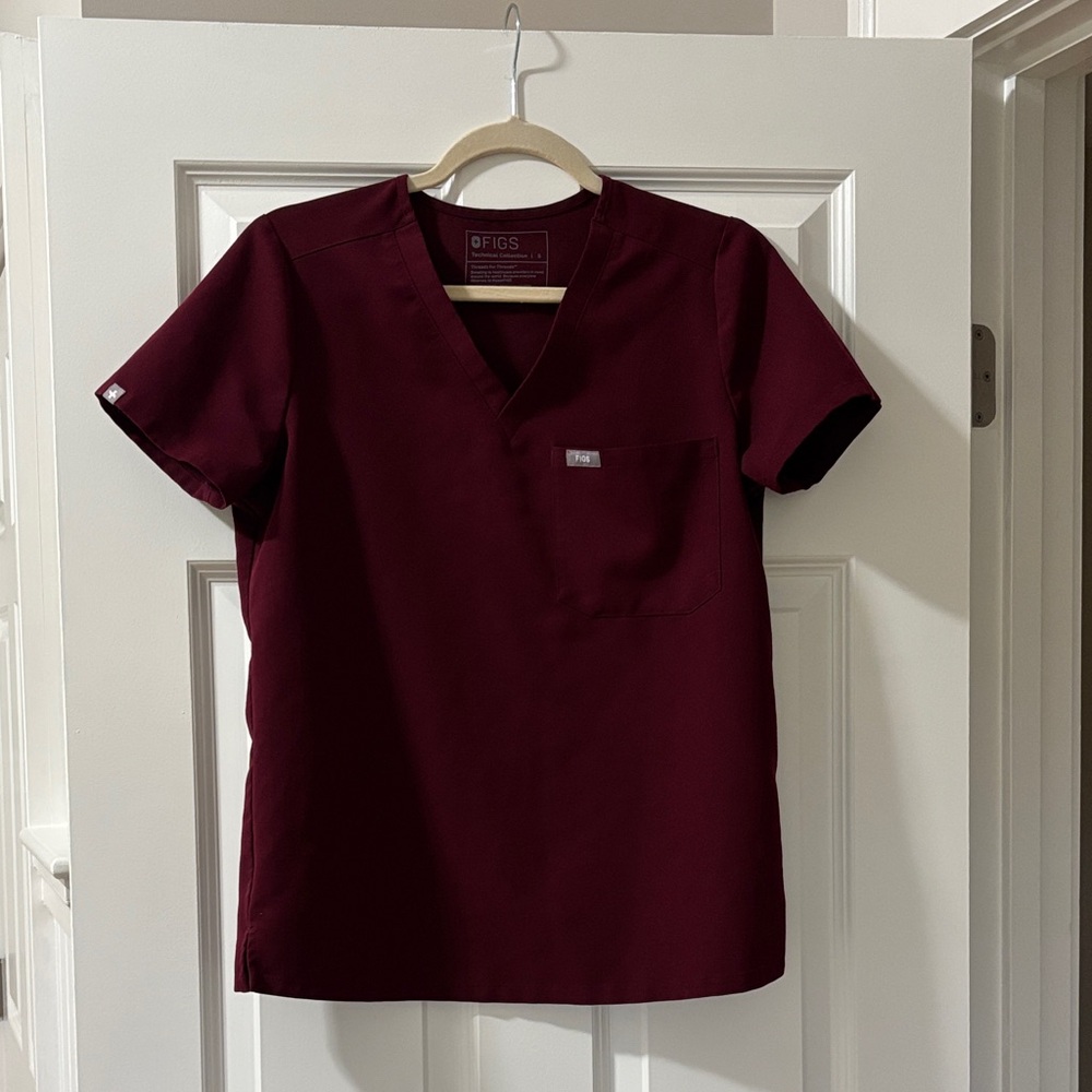 Figs Catarina Burgundy Scrub Top
